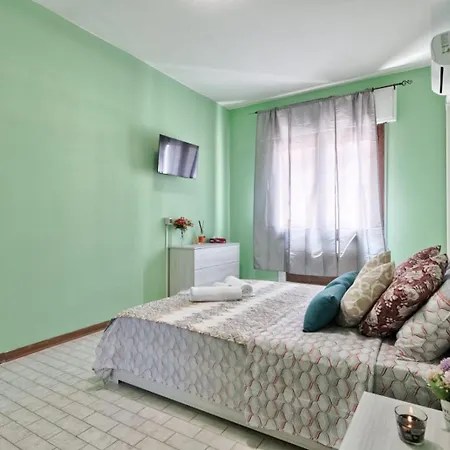Venice Miramare 1 Apartment Zelo